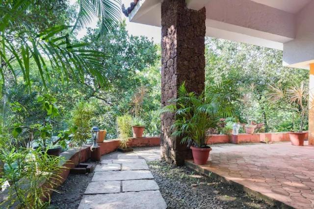 Nirvana Hermitage Anjuna Exteriör bild